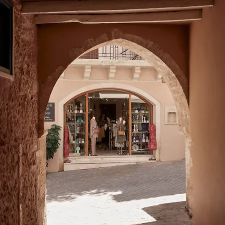 カーサ デルフィノ ＆ スパ ホテル 5*