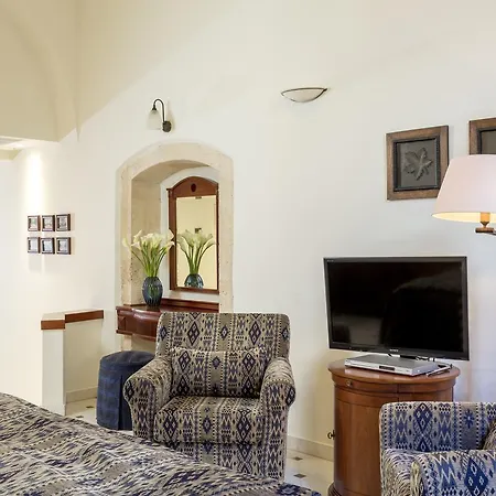 Casa Delfino & 5* Chania (Crete)