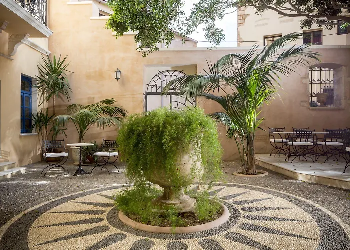 Casa Delfino & Chania (Crete)